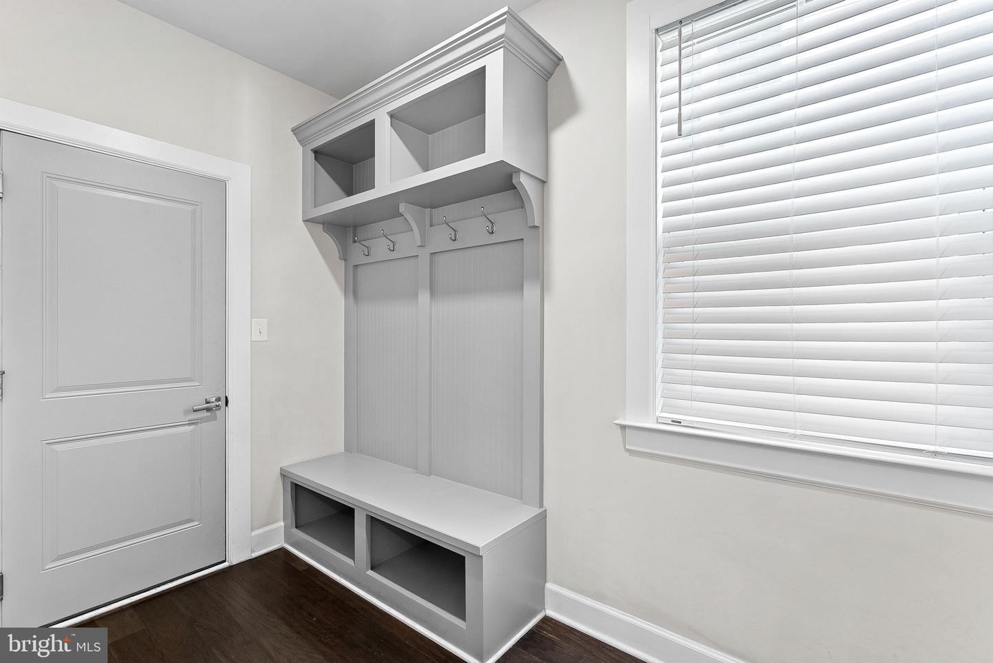 41086 FRESHFIELDS CT, ALDIE, Virginia 20105, 5 Bedrooms Bedrooms, ,4 BathroomsBathrooms,Residential,For sale,41086 FRESHFIELDS CT,VALO2109642 MLS # VALO2109642