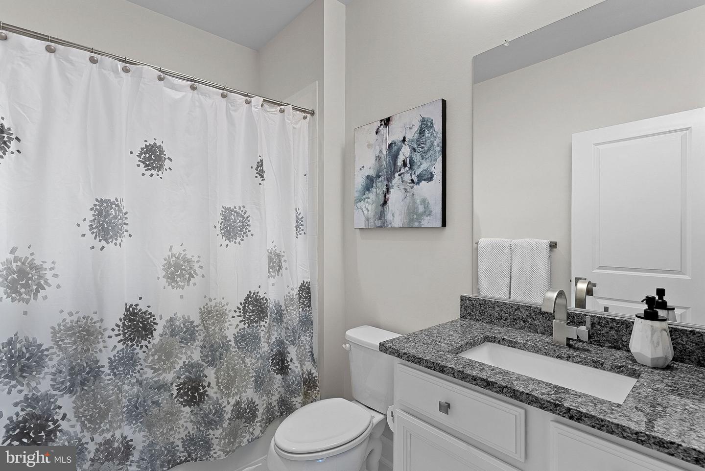 41086 FRESHFIELDS CT, ALDIE, Virginia 20105, 5 Bedrooms Bedrooms, ,4 BathroomsBathrooms,Residential,For sale,41086 FRESHFIELDS CT,VALO2109642 MLS # VALO2109642