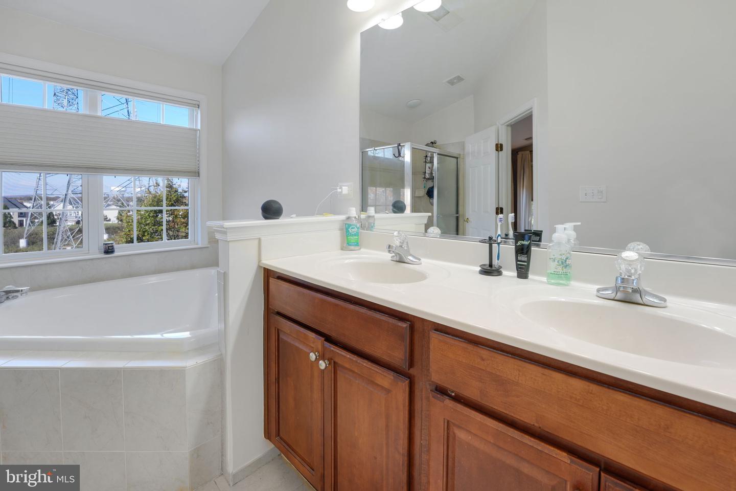 41863 CINNABAR SQ, ALDIE, Virginia 20105, 3 Bedrooms Bedrooms, ,3 BathroomsBathrooms,Residential,For sale,41863 CINNABAR SQ,VALO2109672 MLS # VALO2109672 41863 CINNABAR SQ, ALDIE, Virginia 20105, 3 Bedrooms Bedrooms, ,3 BathroomsBathrooms,Residential,For sale,41863 CINNABAR SQ,VALO2109672 MLS # VALO2109672