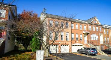 41863 CINNABAR SQ, ALDIE, Virginia 20105, 3 Bedrooms Bedrooms, ,3 BathroomsBathrooms,Residential,For sale,41863 CINNABAR SQ,VALO2109672 MLS # VALO2109672