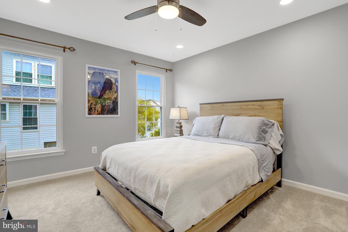 954 HARRISON CIR, ALEXANDRIA, Virginia 22304, 2 Bedrooms Bedrooms, ,2 BathroomsBathrooms,Residential,For sale,954 HARRISON CIR,VAAX2051202 MLS # VAAX2051202