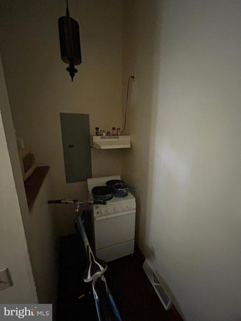 218 STRIBLING AVE, CHARLOTTESVILLE, Virginia 22903, 4 Bedrooms Bedrooms, ,4 BathroomsBathrooms,Residential,For sale,218 STRIBLING AVE,VACO2000202 MLS # VACO2000202