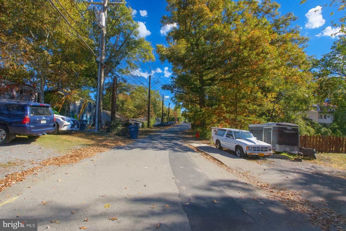 218 STRIBLING AVE, CHARLOTTESVILLE, Virginia 22903, 4 Bedrooms Bedrooms, ,4 BathroomsBathrooms,Residential,For sale,218 STRIBLING AVE,VACO2000202 MLS # VACO2000202