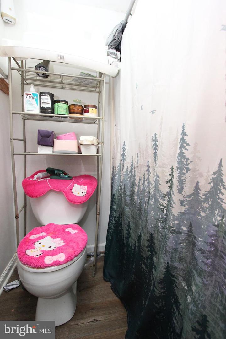 218 STRIBLING AVE, CHARLOTTESVILLE, Virginia 22903, 4 Bedrooms Bedrooms, ,4 BathroomsBathrooms,Residential,For sale,218 STRIBLING AVE,VACO2000202 MLS # VACO2000202