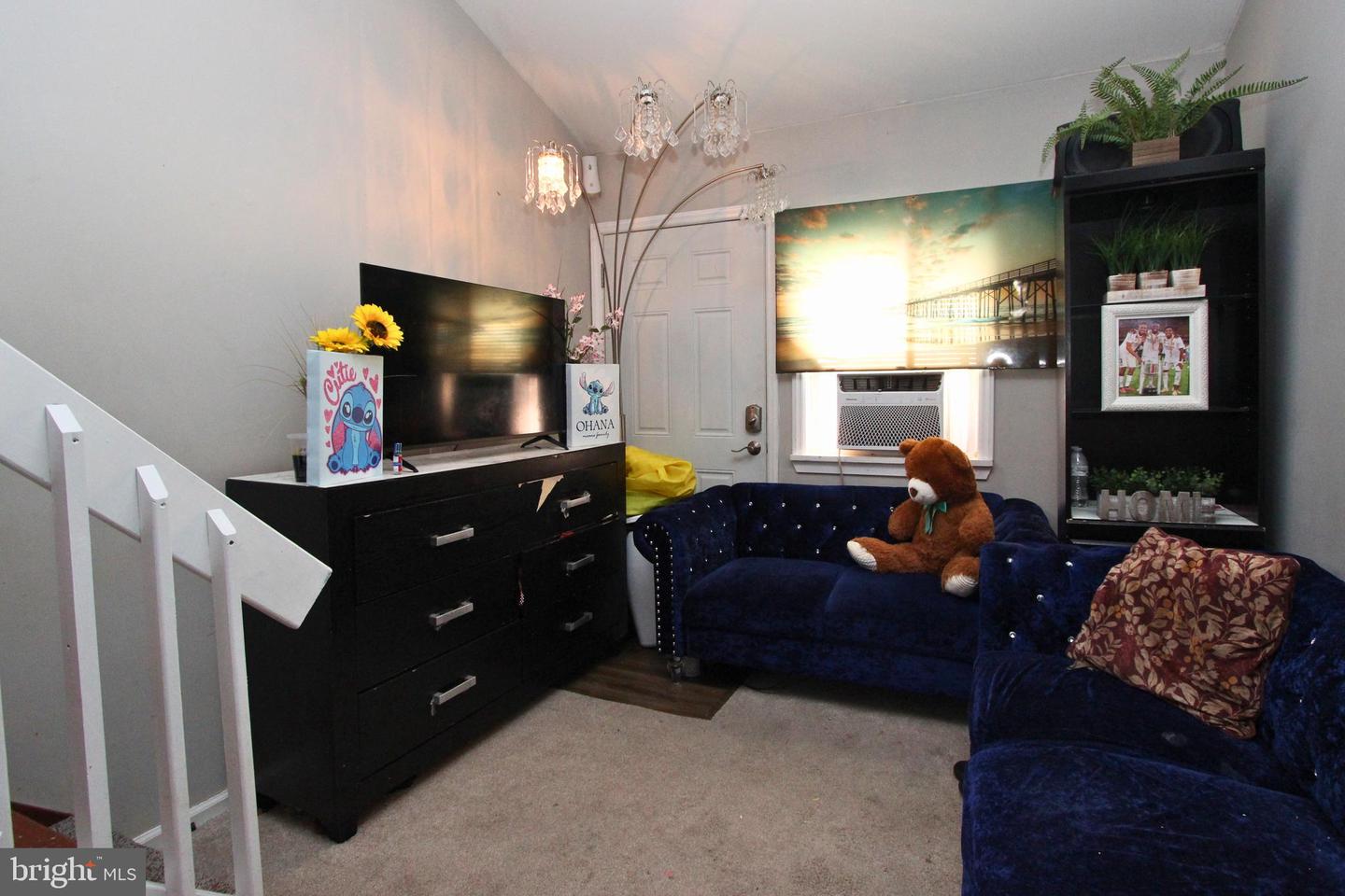 218 STRIBLING AVE, CHARLOTTESVILLE, Virginia 22903, 4 Bedrooms Bedrooms, ,4 BathroomsBathrooms,Residential,For sale,218 STRIBLING AVE,VACO2000202 MLS # VACO2000202