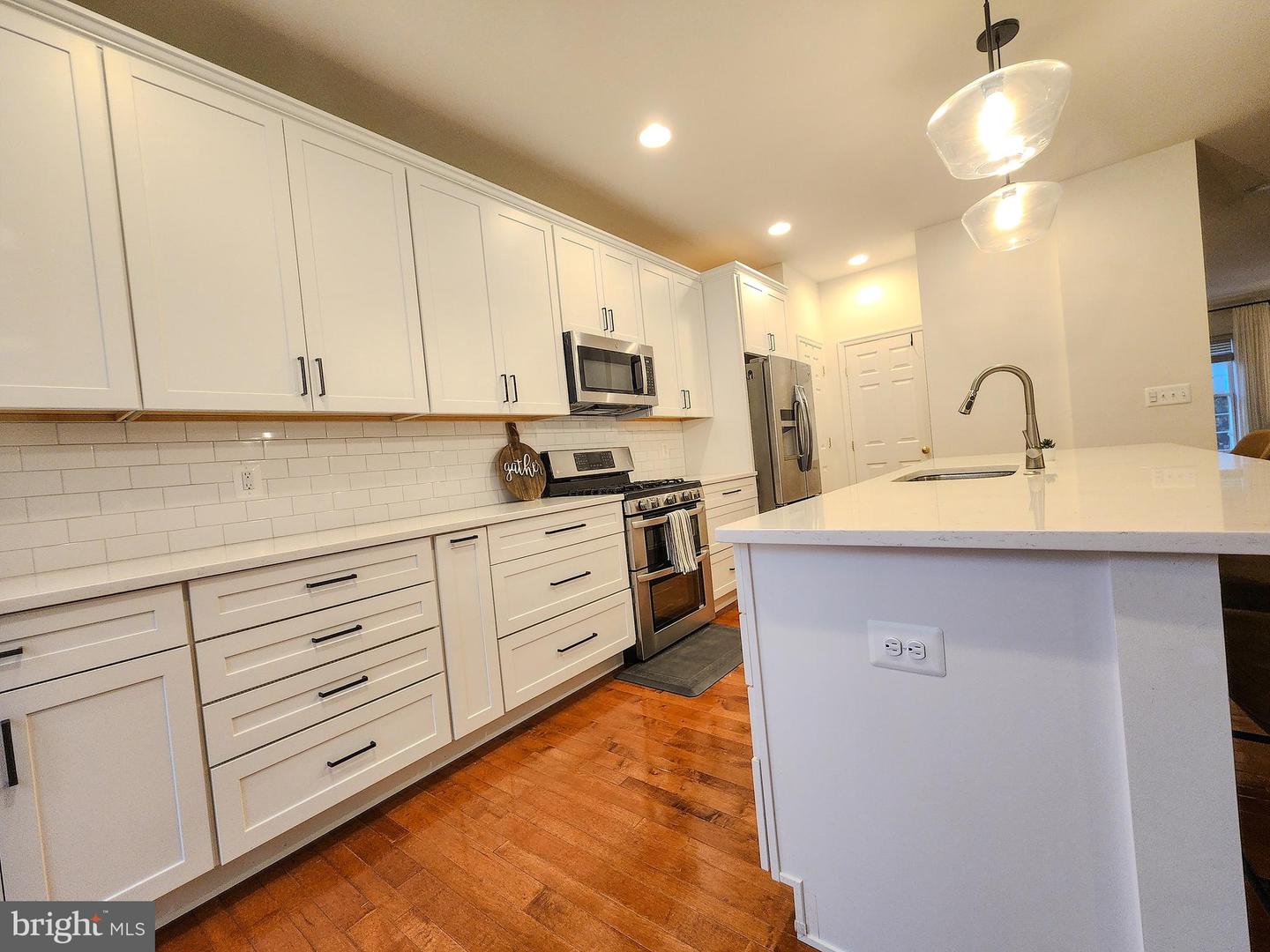 5209 JULE STAR DR, CENTREVILLE, Virginia 20120, 4 Bedrooms Bedrooms, 8 Rooms Rooms,3 BathroomsBathrooms,Residential,For sale,5209 JULE STAR DR,VAFX2276422 MLS # VAFX2276422 5209 JULE STAR DR, CENTREVILLE, Virginia 20120, 4 Bedrooms Bedrooms, 8 Rooms Rooms,3 BathroomsBathrooms,Residential,For sale,5209 JULE STAR DR,VAFX2276422 MLS # VAFX2276422