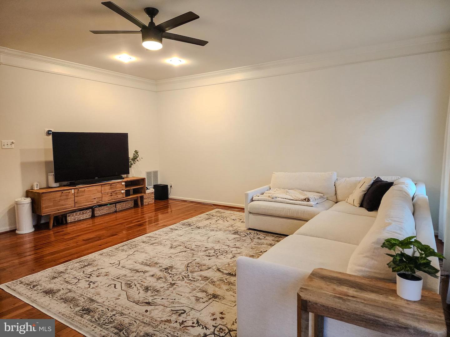 5209 JULE STAR DR, CENTREVILLE, Virginia 20120, 4 Bedrooms Bedrooms, 8 Rooms Rooms,3 BathroomsBathrooms,Residential,For sale,5209 JULE STAR DR,VAFX2276422 MLS # VAFX2276422 5209 JULE STAR DR, CENTREVILLE, Virginia 20120, 4 Bedrooms Bedrooms, 8 Rooms Rooms,3 BathroomsBathrooms,Residential,For sale,5209 JULE STAR DR,VAFX2276422 MLS # VAFX2276422