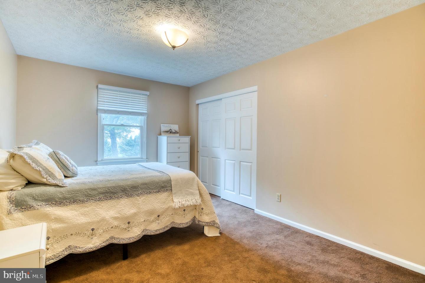 7 RED HAVEN LN, CHESTER GAP, Virginia 22623, 3 Bedrooms Bedrooms, 8 Rooms Rooms,2 BathroomsBathrooms,Residential,For sale,7 RED HAVEN LN,VARP2002358 MLS # VARP2002358