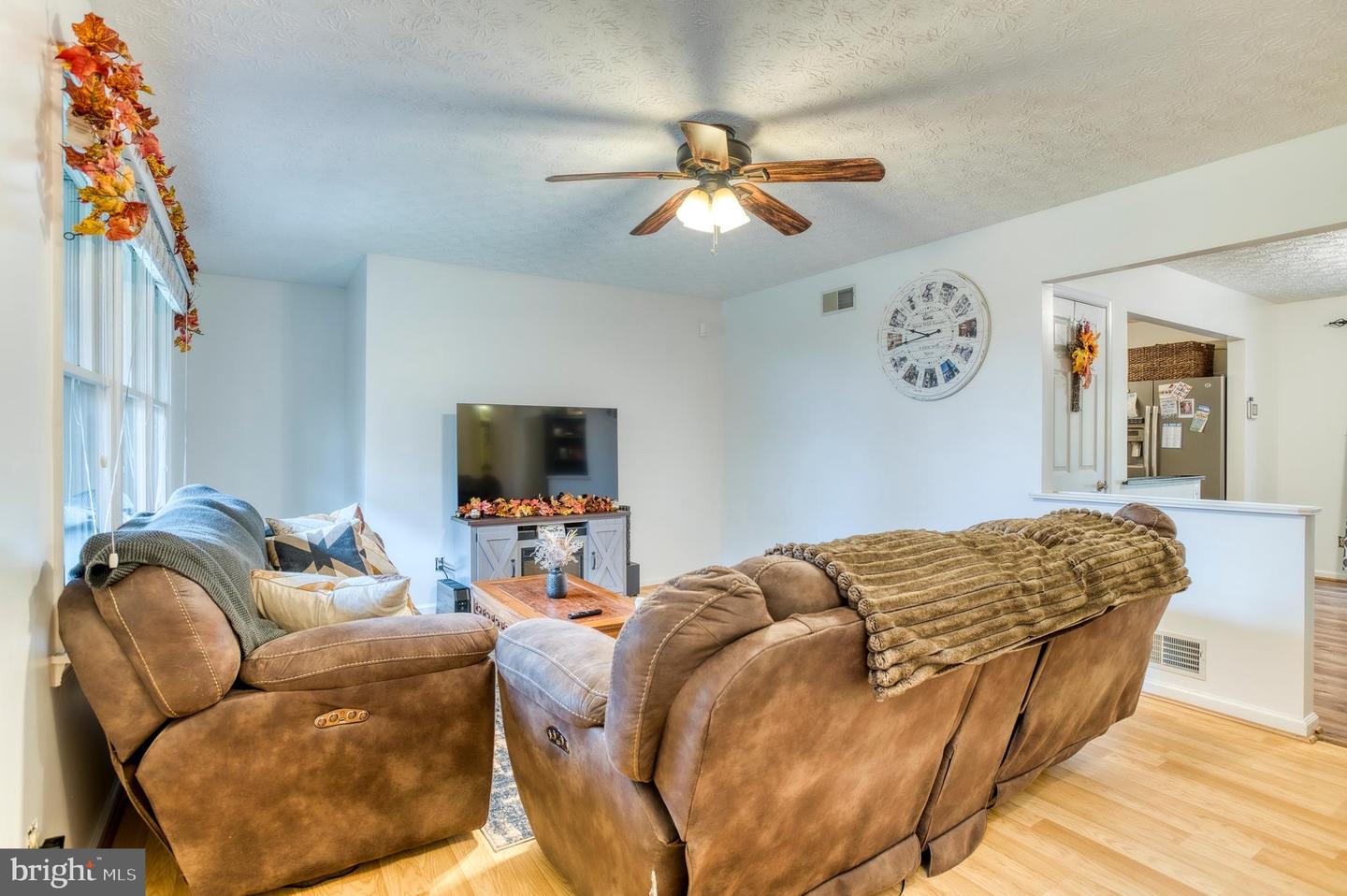 7 RED HAVEN LN, CHESTER GAP, Virginia 22623, 3 Bedrooms Bedrooms, 8 Rooms Rooms,2 BathroomsBathrooms,Residential,For sale,7 RED HAVEN LN,VARP2002358 MLS # VARP2002358