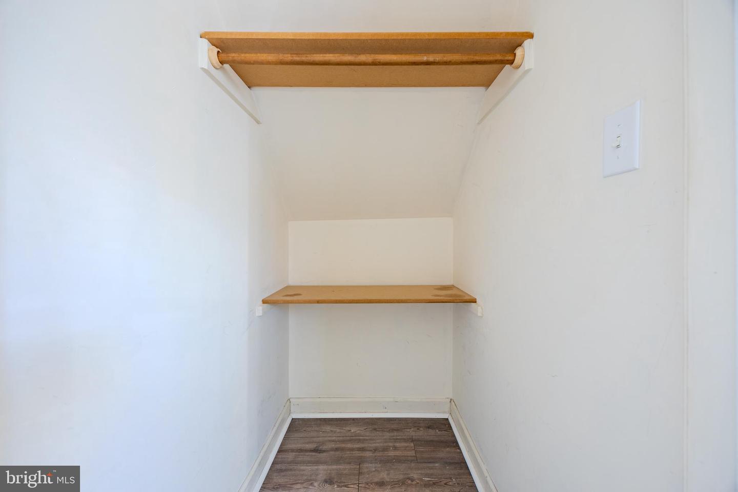 405 1/2 ELM ST, WINCHESTER, Virginia 22601, 3 Bedrooms Bedrooms, ,2 BathroomsBathrooms,Residential,For sale,405 1/2 ELM ST,VAWI2009354 MLS # VAWI2009354