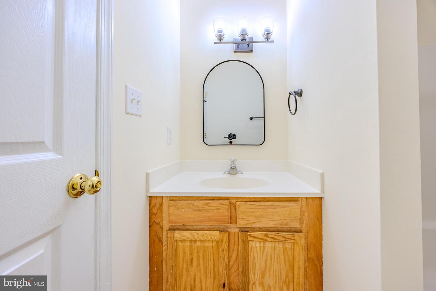 405 1/2 ELM ST, WINCHESTER, Virginia 22601, 3 Bedrooms Bedrooms, ,2 BathroomsBathrooms,Residential,For sale,405 1/2 ELM ST,VAWI2009354 MLS # VAWI2009354