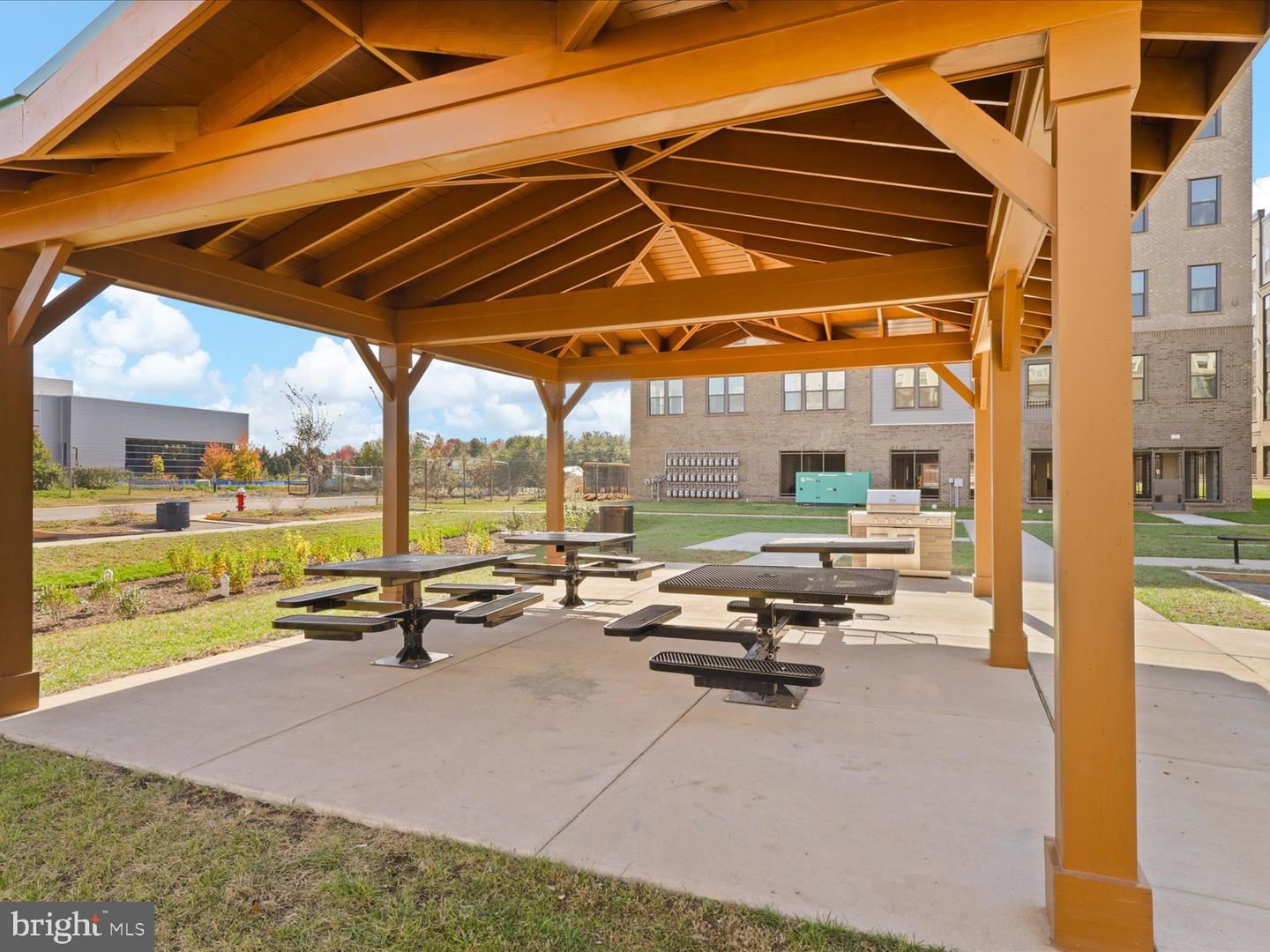 21731 DOVEKIE TER #205, ASHBURN, Virginia 20147, 2 Bedrooms Bedrooms, ,2 BathroomsBathrooms,Residential,For sale,21731 DOVEKIE TER #205,VALO2109836 MLS # VALO2109836