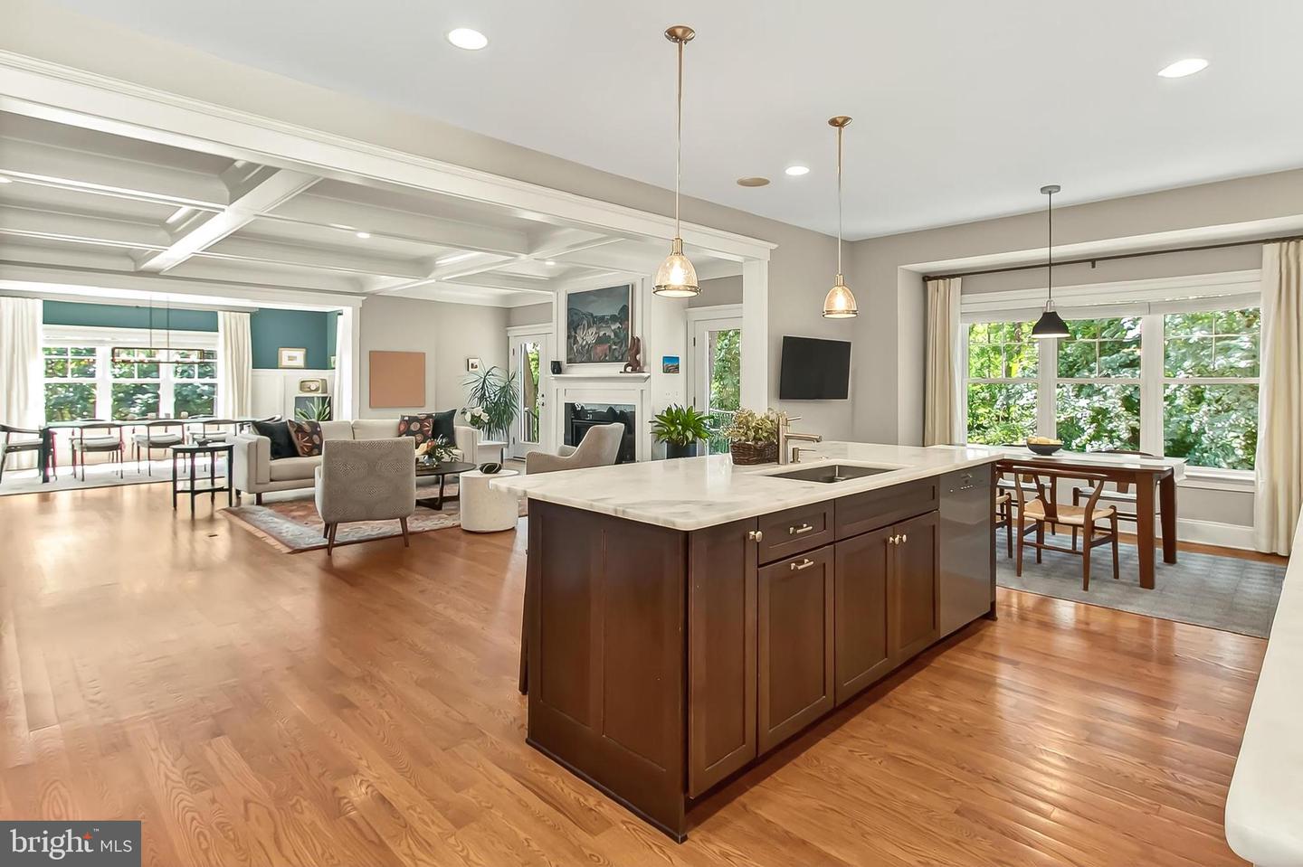 1203 WARE ST SW, VIENNA, Virginia 22180, 5 Bedrooms Bedrooms, ,4 BathroomsBathrooms,Residential,For sale,1203 WARE ST SW,VAFX2276754 MLS # VAFX2276754