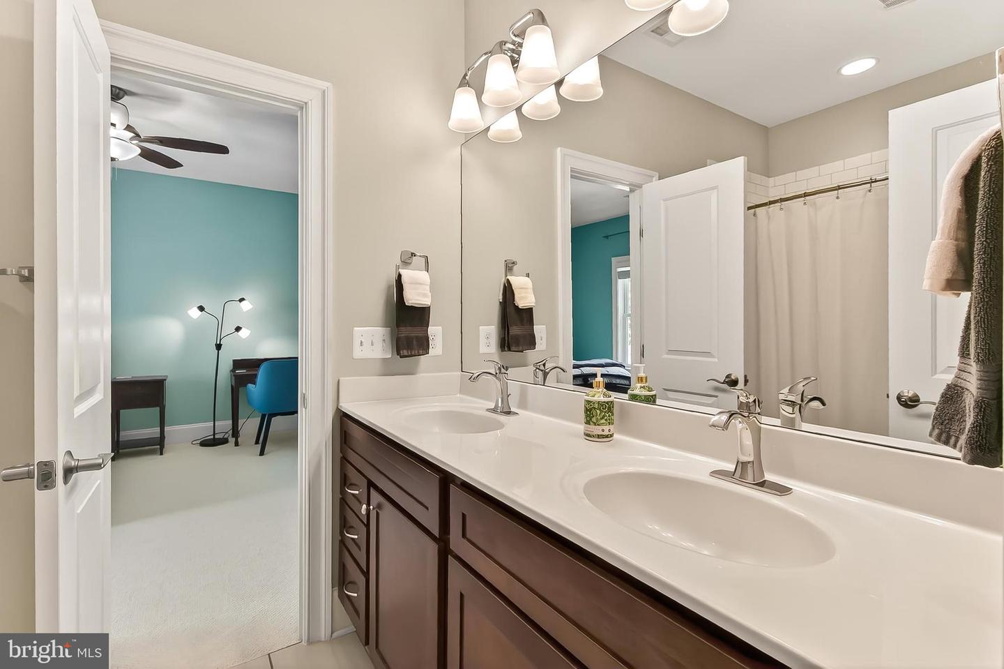 1203 WARE ST SW, VIENNA, Virginia 22180, 5 Bedrooms Bedrooms, ,4 BathroomsBathrooms,Residential,For sale,1203 WARE ST SW,VAFX2276754 MLS # VAFX2276754