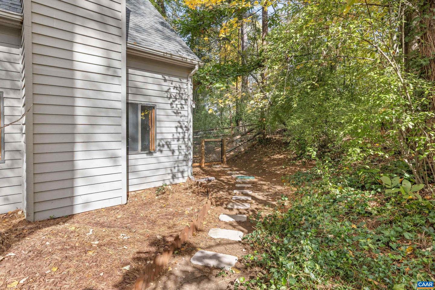 50 STONE MILL CT, CHARLOTTESVILLE, Virginia 22902, 3 Bedrooms Bedrooms, ,2 BathroomsBathrooms,Residential,For sale,50 STONE MILL CT,670521 MLS # 670521 50 STONE MILL CT, CHARLOTTESVILLE, Virginia 22902, 3 Bedrooms Bedrooms, ,2 BathroomsBathrooms,Residential,For sale,50 STONE MILL CT,670521 MLS # 670521