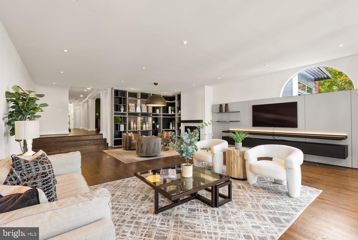 1914 35TH ST NW, WASHINGTON, District Of Columbia 20007, 4 Bedrooms Bedrooms, ,4 BathroomsBathrooms,Residential,For sale,1914 35TH ST NW,DCDC2229436 MLS # DCDC2229436