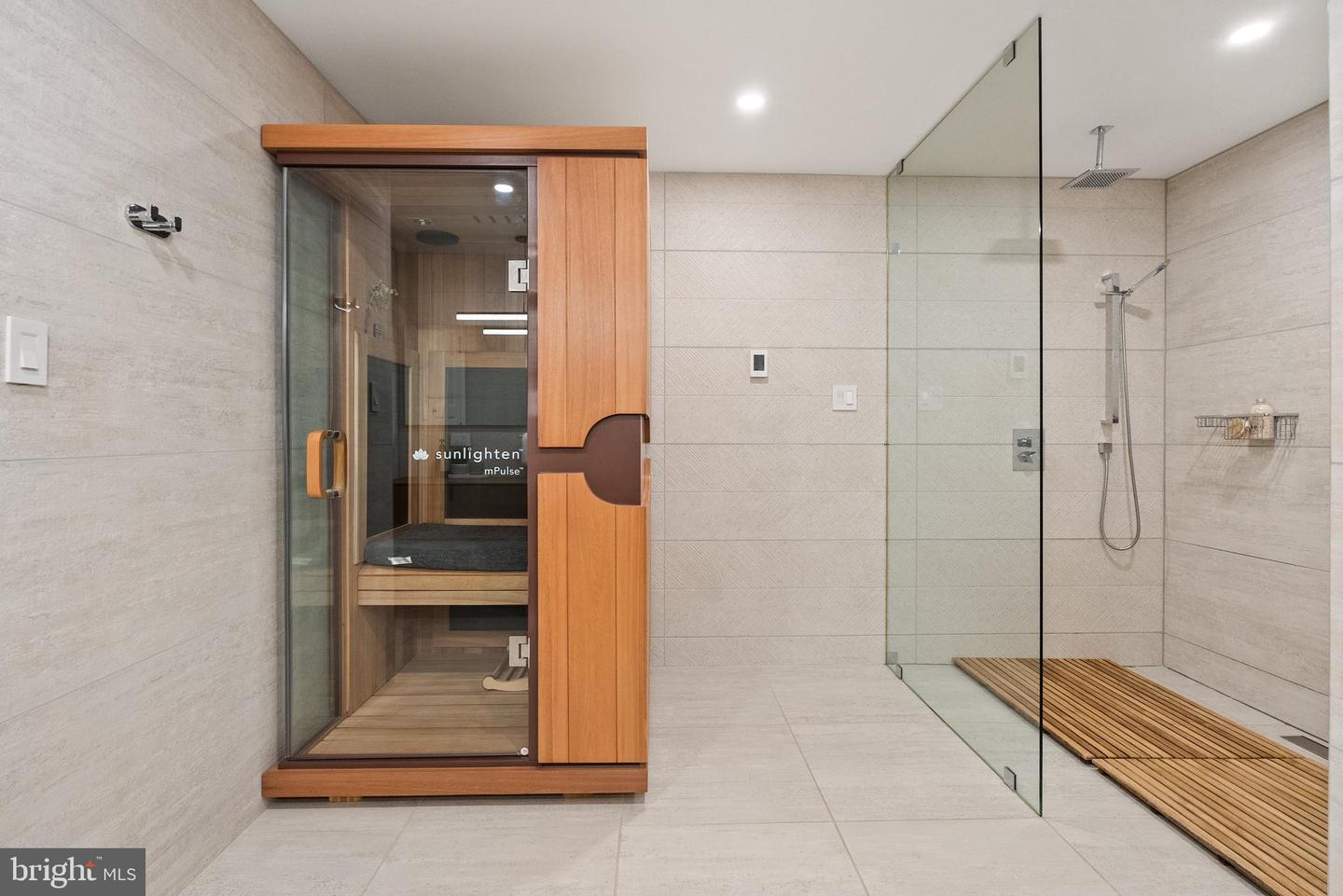 1914 35TH ST NW, WASHINGTON, District Of Columbia 20007, 4 Bedrooms Bedrooms, ,4 BathroomsBathrooms,Residential,For sale,1914 35TH ST NW,DCDC2229436 MLS # DCDC2229436