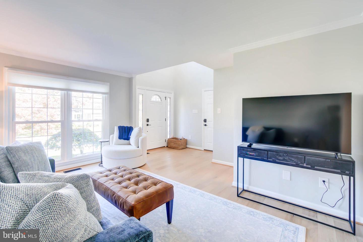 6617 MORNING RIDE CIR, ALEXANDRIA, Virginia 22315, 3 Bedrooms Bedrooms, ,2 BathroomsBathrooms,Residential,For sale,6617 MORNING RIDE CIR,VAFX2276840 MLS # VAFX2276840 6617 MORNING RIDE CIR, ALEXANDRIA, Virginia 22315, 3 Bedrooms Bedrooms, ,2 BathroomsBathrooms,Residential,For sale,6617 MORNING RIDE CIR,VAFX2276840 MLS # VAFX2276840