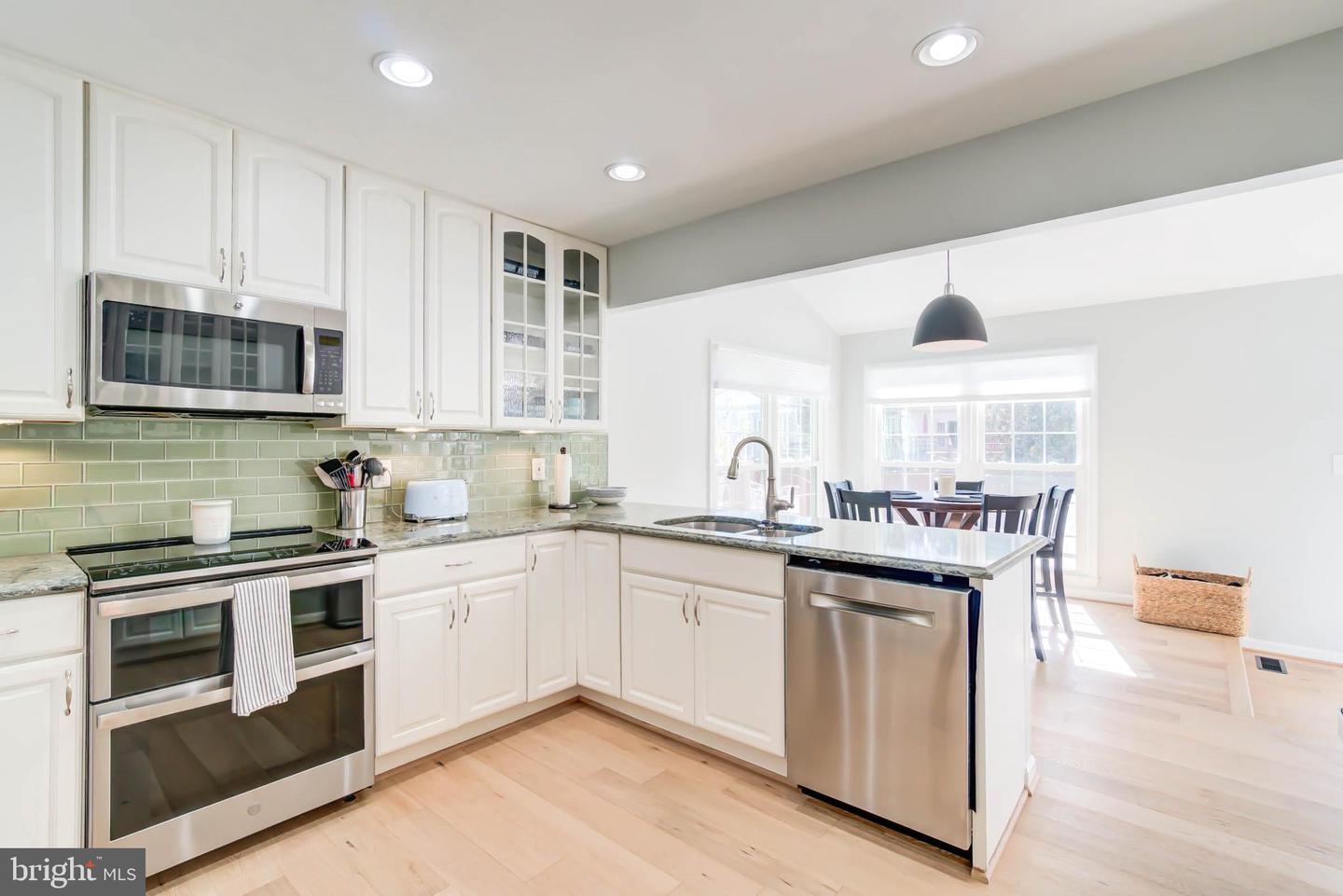 6617 MORNING RIDE CIR, ALEXANDRIA, Virginia 22315, 3 Bedrooms Bedrooms, ,2 BathroomsBathrooms,Residential,For sale,6617 MORNING RIDE CIR,VAFX2276840 MLS # VAFX2276840 6617 MORNING RIDE CIR, ALEXANDRIA, Virginia 22315, 3 Bedrooms Bedrooms, ,2 BathroomsBathrooms,Residential,For sale,6617 MORNING RIDE CIR,VAFX2276840 MLS # VAFX2276840