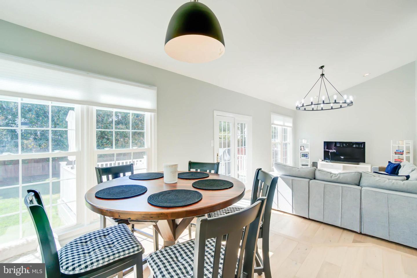 6617 MORNING RIDE CIR, ALEXANDRIA, Virginia 22315, 3 Bedrooms Bedrooms, ,2 BathroomsBathrooms,Residential,For sale,6617 MORNING RIDE CIR,VAFX2276840 MLS # VAFX2276840 6617 MORNING RIDE CIR, ALEXANDRIA, Virginia 22315, 3 Bedrooms Bedrooms, ,2 BathroomsBathrooms,Residential,For sale,6617 MORNING RIDE CIR,VAFX2276840 MLS # VAFX2276840