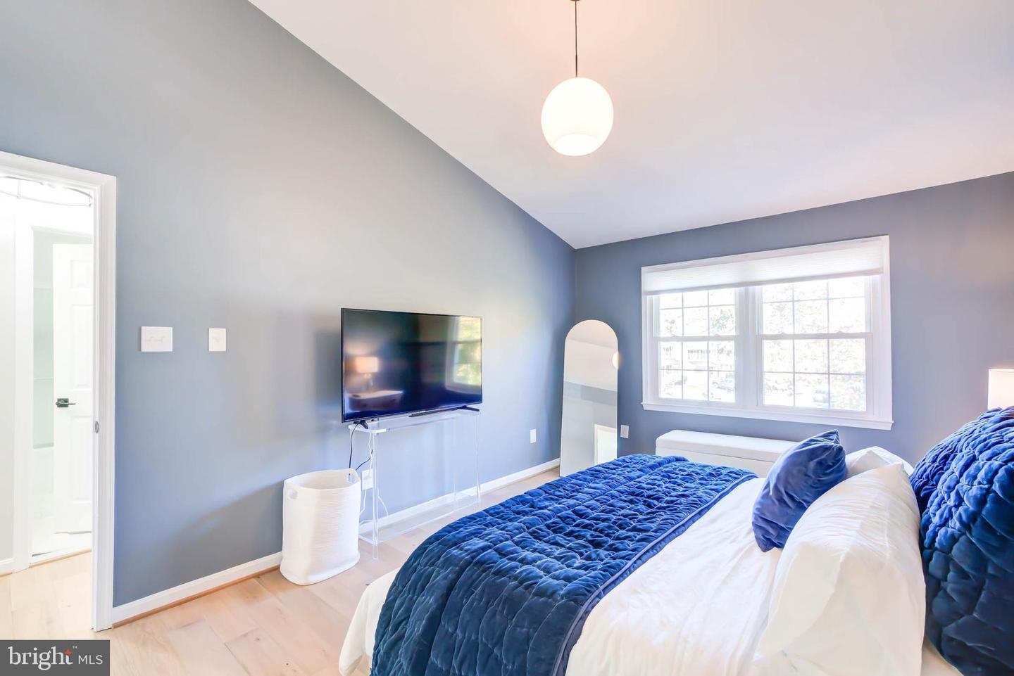 6617 MORNING RIDE CIR, ALEXANDRIA, Virginia 22315, 3 Bedrooms Bedrooms, ,2 BathroomsBathrooms,Residential,For sale,6617 MORNING RIDE CIR,VAFX2276840 MLS # VAFX2276840 6617 MORNING RIDE CIR, ALEXANDRIA, Virginia 22315, 3 Bedrooms Bedrooms, ,2 BathroomsBathrooms,Residential,For sale,6617 MORNING RIDE CIR,VAFX2276840 MLS # VAFX2276840