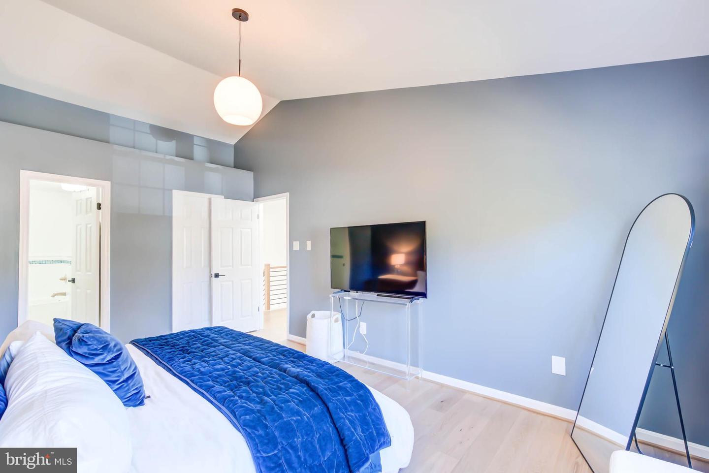 6617 MORNING RIDE CIR, ALEXANDRIA, Virginia 22315, 3 Bedrooms Bedrooms, ,2 BathroomsBathrooms,Residential,For sale,6617 MORNING RIDE CIR,VAFX2276840 MLS # VAFX2276840 6617 MORNING RIDE CIR, ALEXANDRIA, Virginia 22315, 3 Bedrooms Bedrooms, ,2 BathroomsBathrooms,Residential,For sale,6617 MORNING RIDE CIR,VAFX2276840 MLS # VAFX2276840