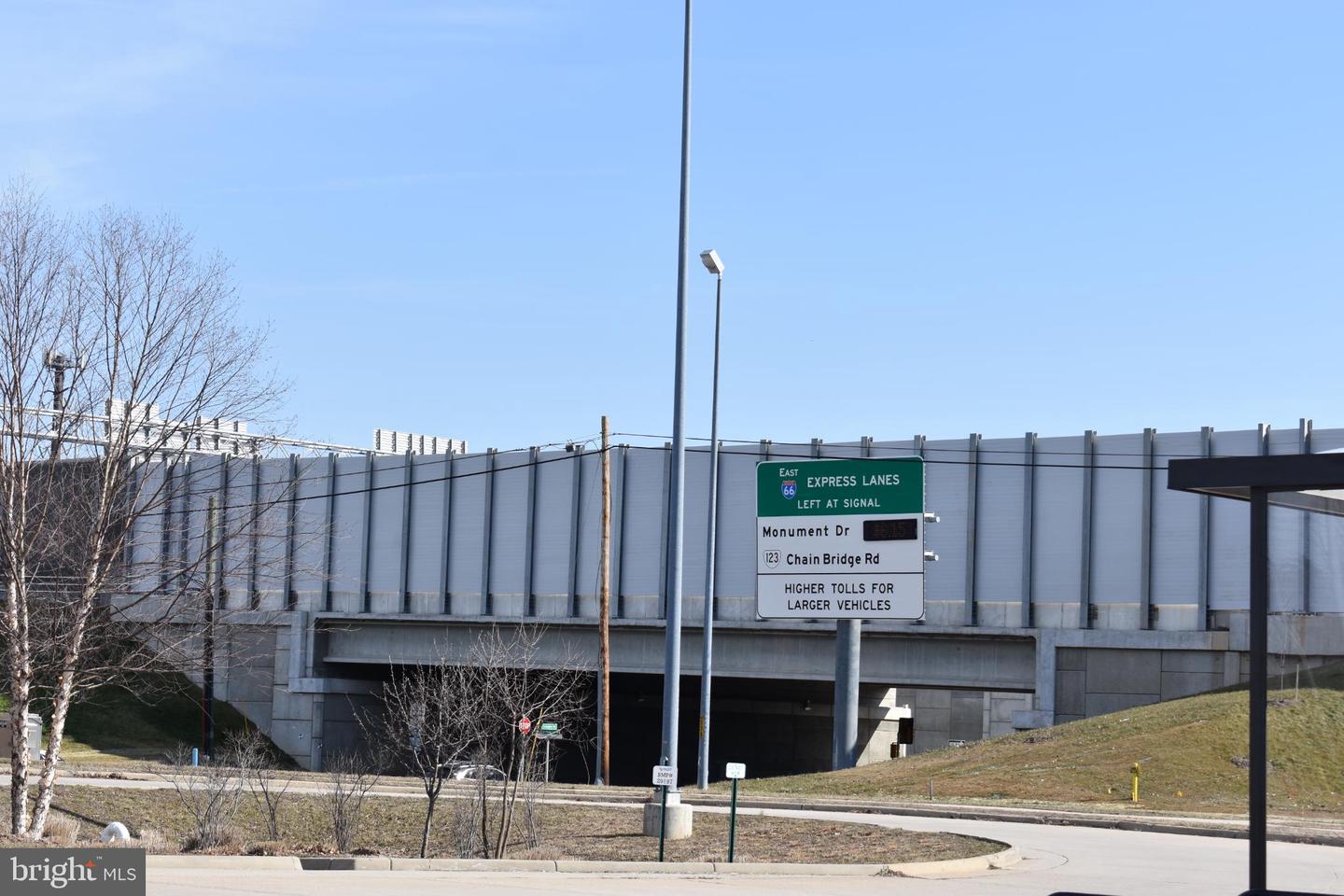 4413 FAIR STONE DR #306, FAIRFAX, Virginia 22033, 2 Bedrooms Bedrooms, 6 Rooms Rooms,2 BathroomsBathrooms,Residential,For sale,4413 FAIR STONE DR #306,VAFX2276880 MLS # VAFX2276880