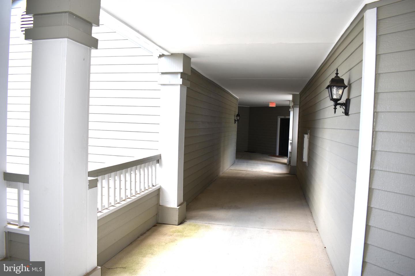 4413 FAIR STONE DR #306, FAIRFAX, Virginia 22033, 2 Bedrooms Bedrooms, 6 Rooms Rooms,2 BathroomsBathrooms,Residential,For sale,4413 FAIR STONE DR #306,VAFX2276880 MLS # VAFX2276880