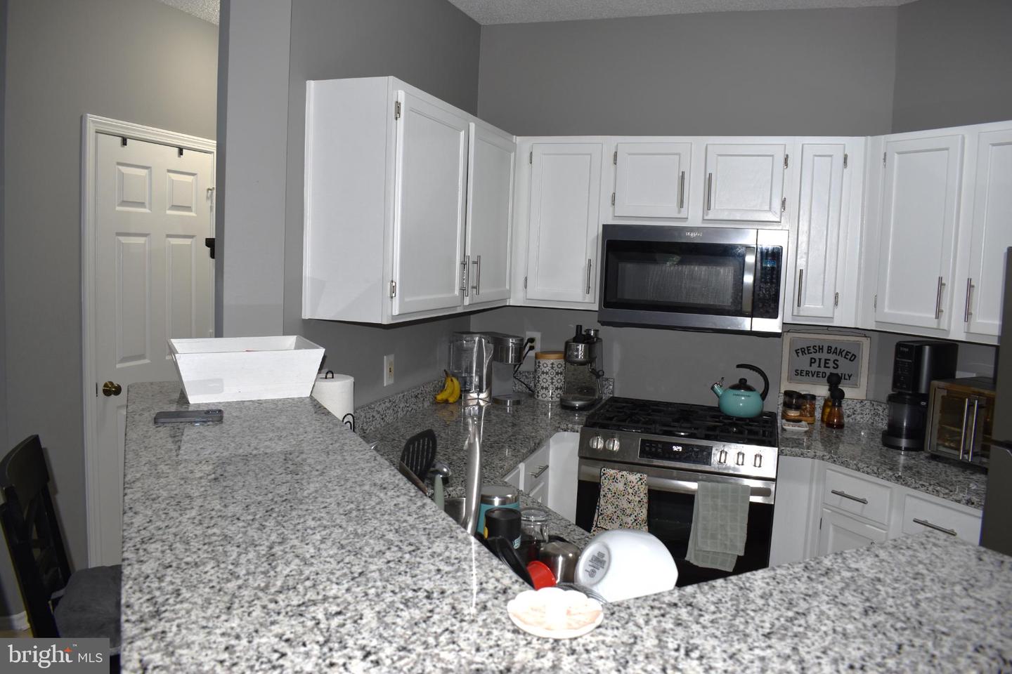 4413 FAIR STONE DR #306, FAIRFAX, Virginia 22033, 2 Bedrooms Bedrooms, 6 Rooms Rooms,2 BathroomsBathrooms,Residential,For sale,4413 FAIR STONE DR #306,VAFX2276880 MLS # VAFX2276880