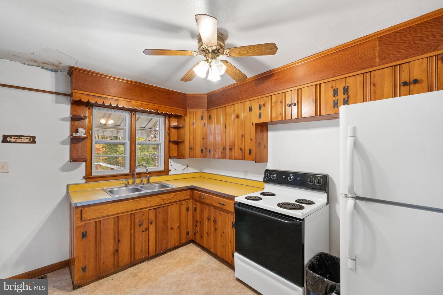 203 JENNY WREN DR, FRONT ROYAL, Virginia 22630, 2 Bedrooms Bedrooms, ,1 BathroomBathrooms,Residential,For sale,203 JENNY WREN DR,VAWR2012676 MLS # VAWR2012676