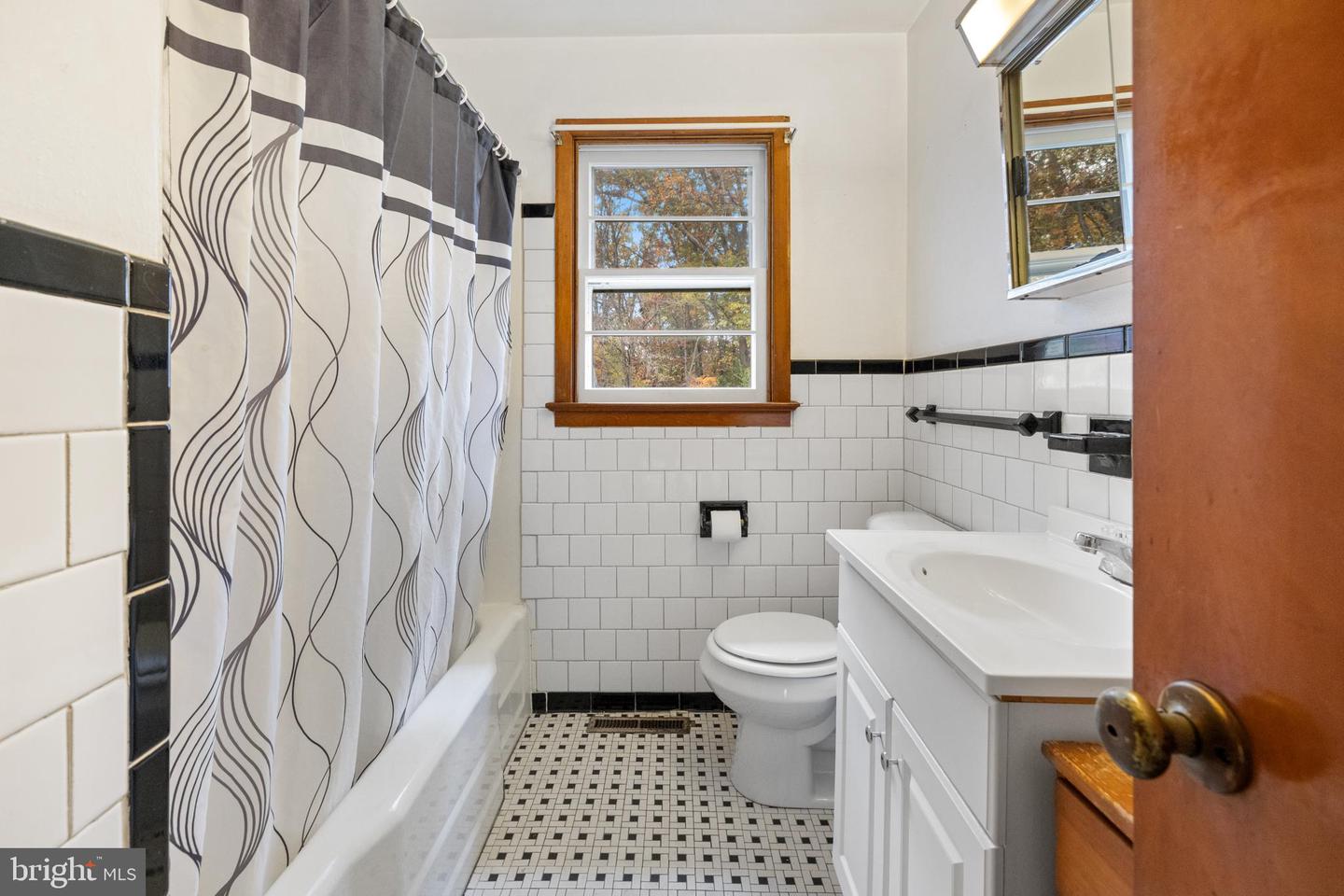 203 JENNY WREN DR, FRONT ROYAL, Virginia 22630, 2 Bedrooms Bedrooms, ,1 BathroomBathrooms,Residential,For sale,203 JENNY WREN DR,VAWR2012676 MLS # VAWR2012676