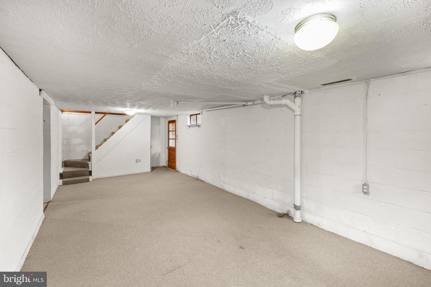 203 JENNY WREN DR, FRONT ROYAL, Virginia 22630, 2 Bedrooms Bedrooms, ,1 BathroomBathrooms,Residential,For sale,203 JENNY WREN DR,VAWR2012676 MLS # VAWR2012676