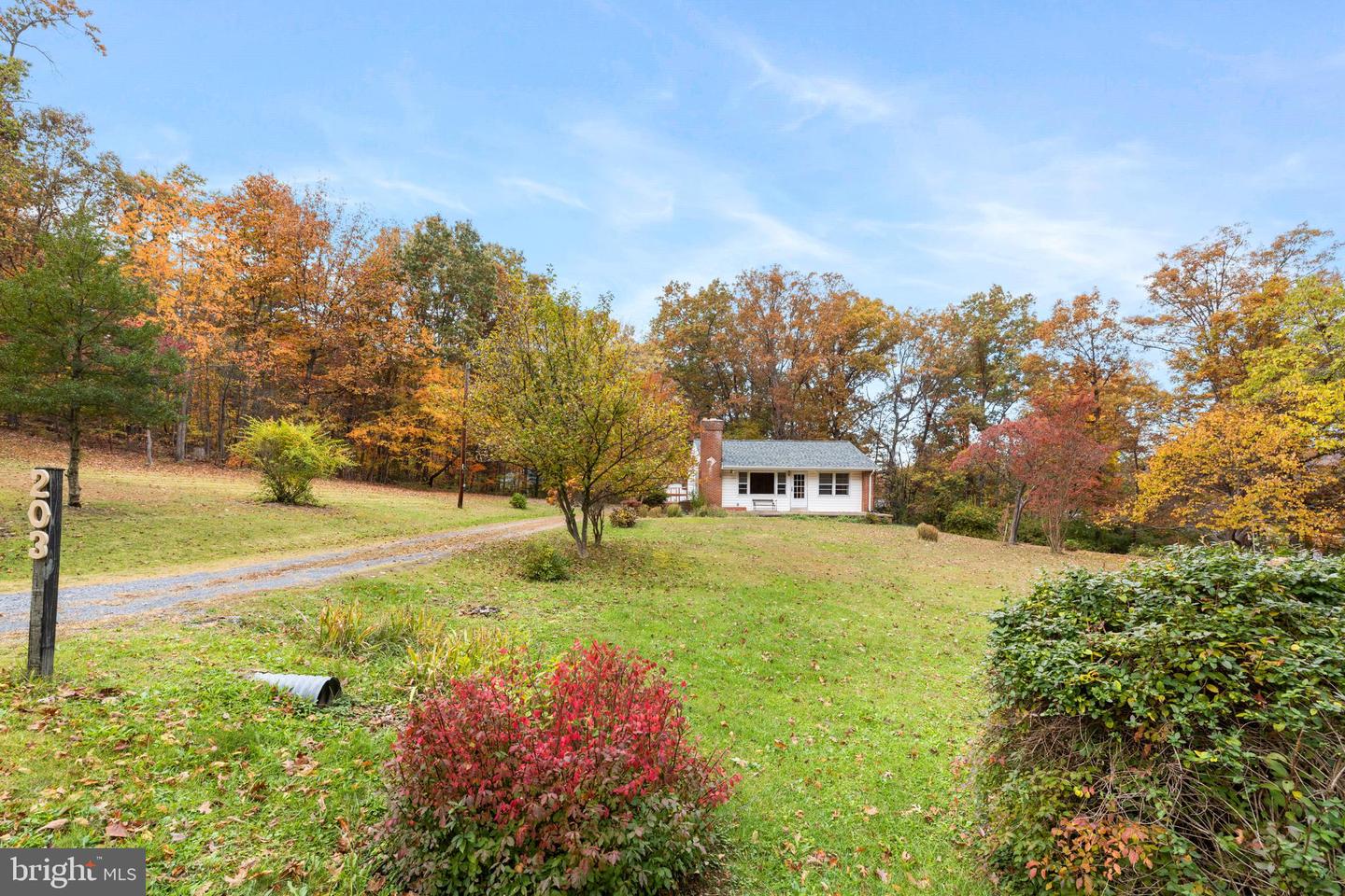 203 JENNY WREN DR, FRONT ROYAL, Virginia 22630, 2 Bedrooms Bedrooms, ,1 BathroomBathrooms,Residential,For sale,203 JENNY WREN DR,VAWR2012676 MLS # VAWR2012676