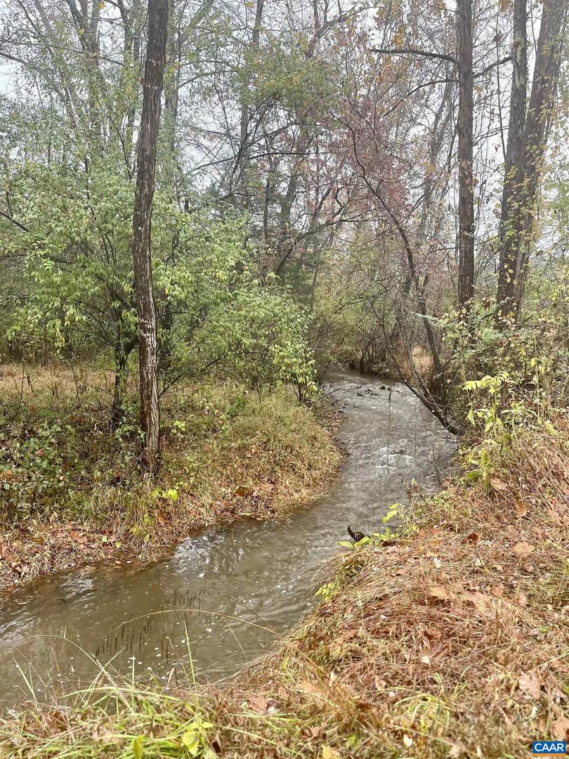 234 CREEK RD, AFTON, Virginia 22920, 3 Bedrooms Bedrooms, ,3 BathroomsBathrooms,Residential,For sale,234 CREEK RD,670559 MLS # 670559 234 CREEK RD, AFTON, Virginia 22920, 3 Bedrooms Bedrooms, ,3 BathroomsBathrooms,Residential,For sale,234 CREEK RD,670559 MLS # 670559