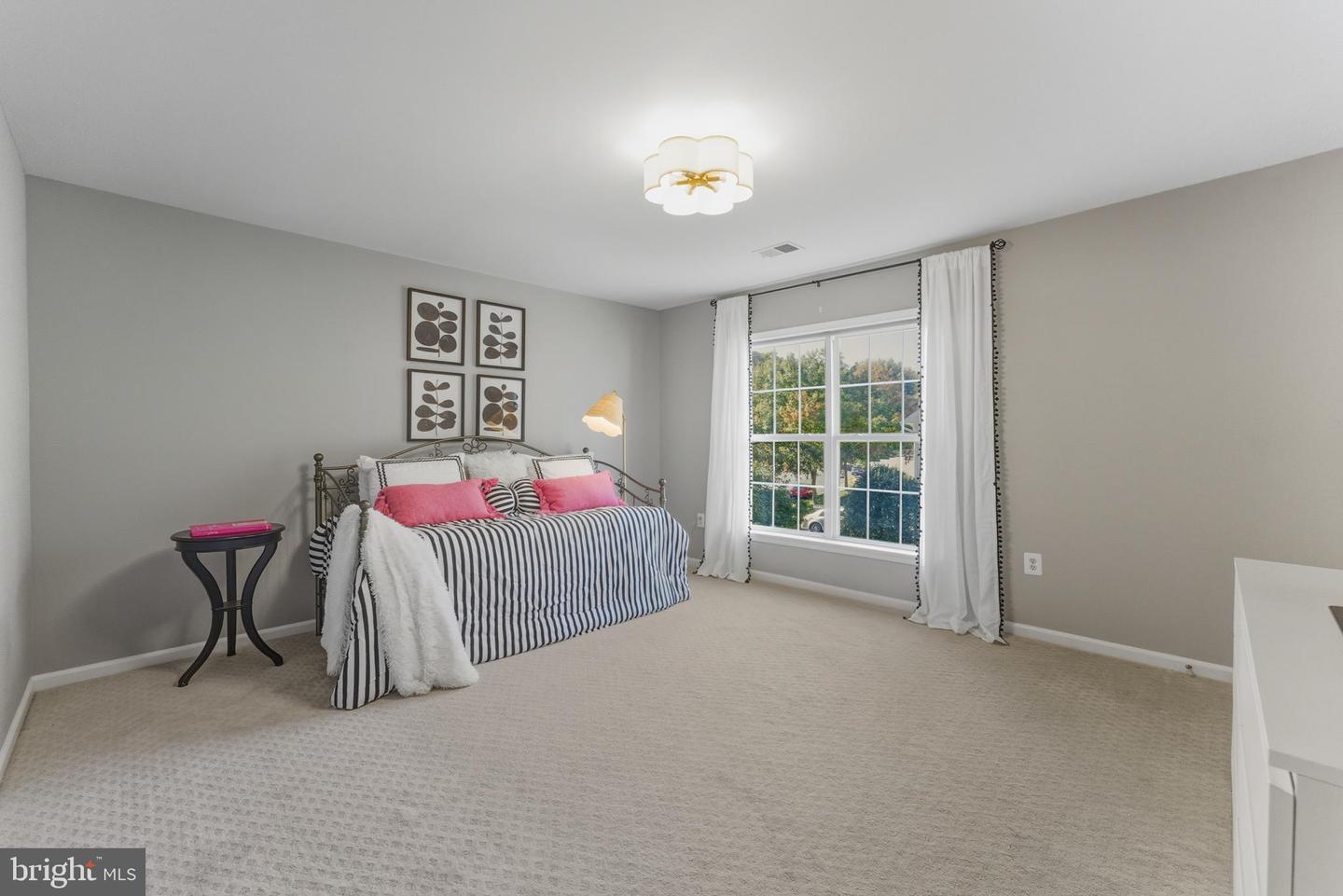 16830 TIDEWATER CT, WOODBRIDGE, Virginia 22191, 5 Bedrooms Bedrooms, ,3 BathroomsBathrooms,Residential,For sale,16830 TIDEWATER CT,VAPW2106948 MLS # VAPW2106948