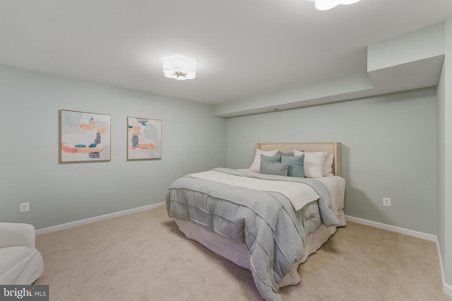 16830 TIDEWATER CT, WOODBRIDGE, Virginia 22191, 5 Bedrooms Bedrooms, ,3 BathroomsBathrooms,Residential,For sale,16830 TIDEWATER CT,VAPW2106948 MLS # VAPW2106948