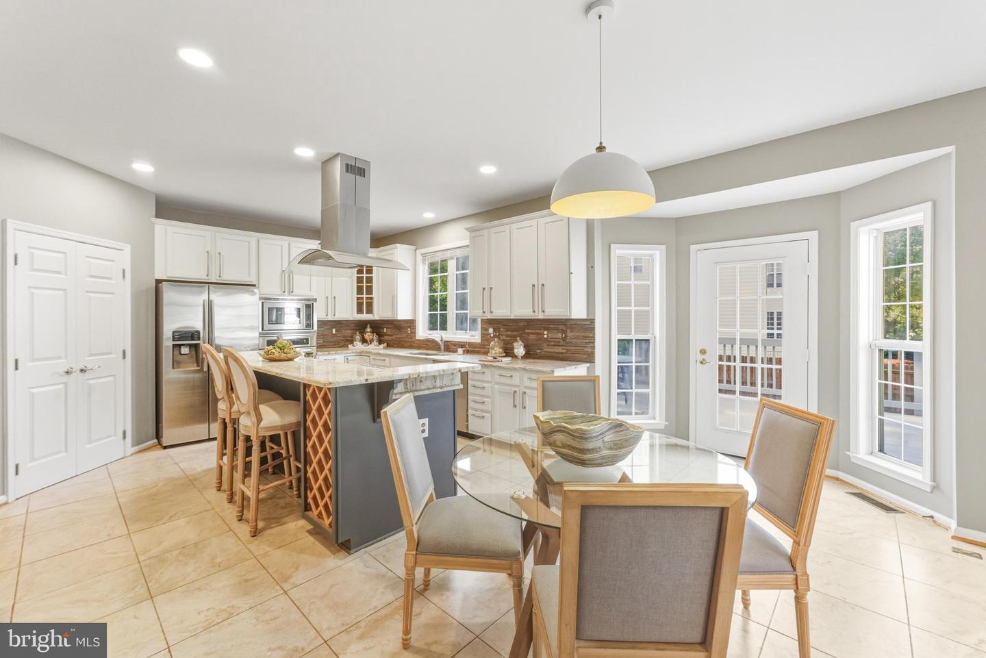 16830 TIDEWATER CT, WOODBRIDGE, Virginia 22191, 5 Bedrooms Bedrooms, ,3 BathroomsBathrooms,Residential,For sale,16830 TIDEWATER CT,VAPW2106948 MLS # VAPW2106948