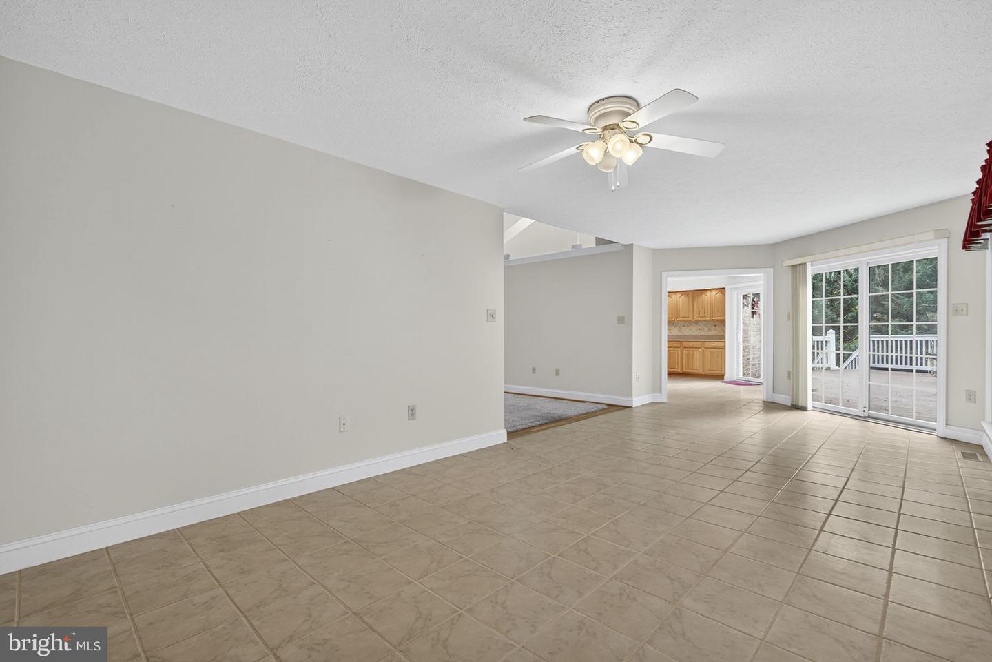 212 FAIRFIELD DR, WINCHESTER, Virginia 22602, 5 Bedrooms Bedrooms, ,3 BathroomsBathrooms,Residential,For sale,212 FAIRFIELD DR,VAFV2037710 MLS # VAFV2037710 212 FAIRFIELD DR, WINCHESTER, Virginia 22602, 5 Bedrooms Bedrooms, ,3 BathroomsBathrooms,Residential,For sale,212 FAIRFIELD DR,VAFV2037710 MLS # VAFV2037710