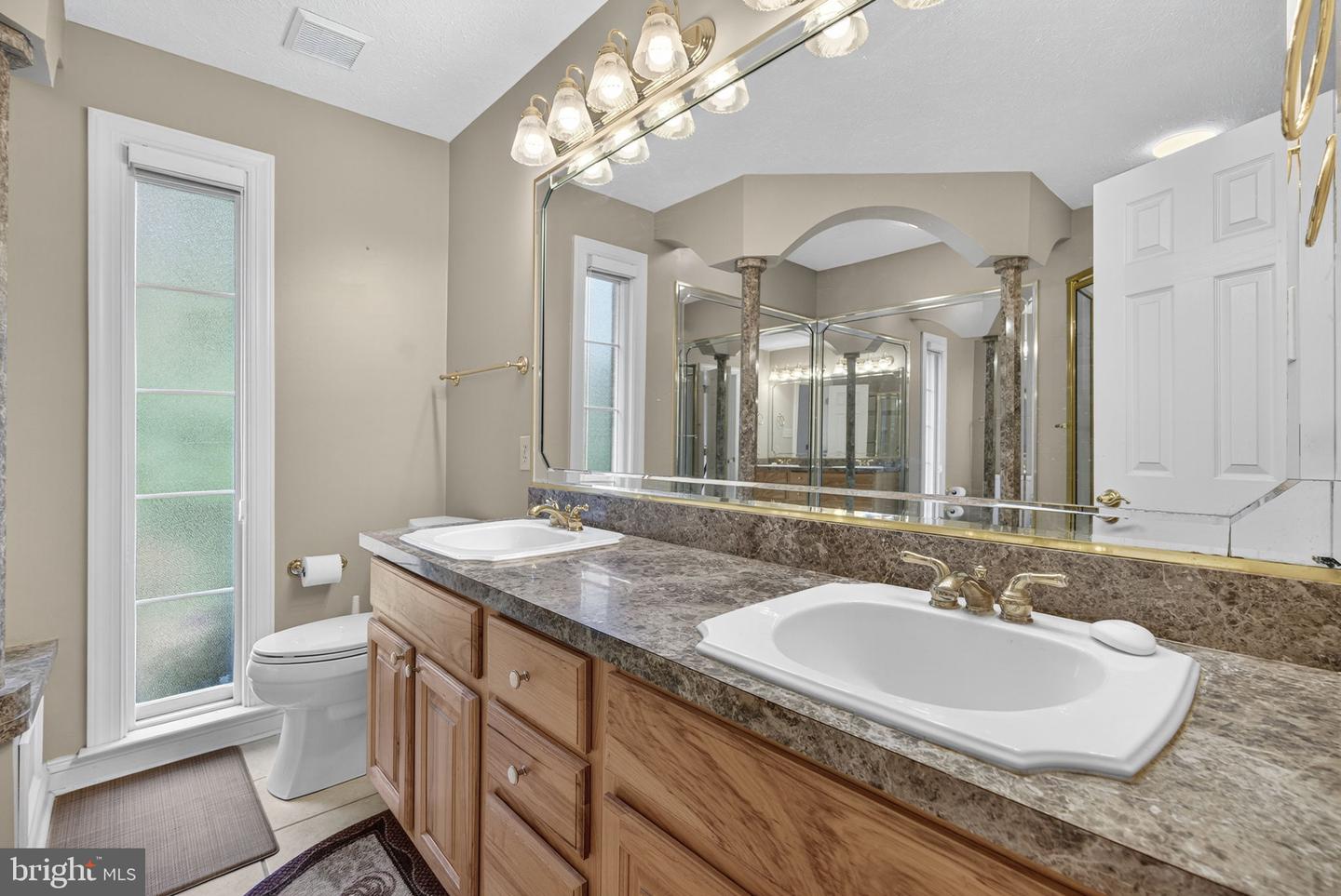 212 FAIRFIELD DR, WINCHESTER, Virginia 22602, 5 Bedrooms Bedrooms, ,3 BathroomsBathrooms,Residential,For sale,212 FAIRFIELD DR,VAFV2037710 MLS # VAFV2037710 212 FAIRFIELD DR, WINCHESTER, Virginia 22602, 5 Bedrooms Bedrooms, ,3 BathroomsBathrooms,Residential,For sale,212 FAIRFIELD DR,VAFV2037710 MLS # VAFV2037710