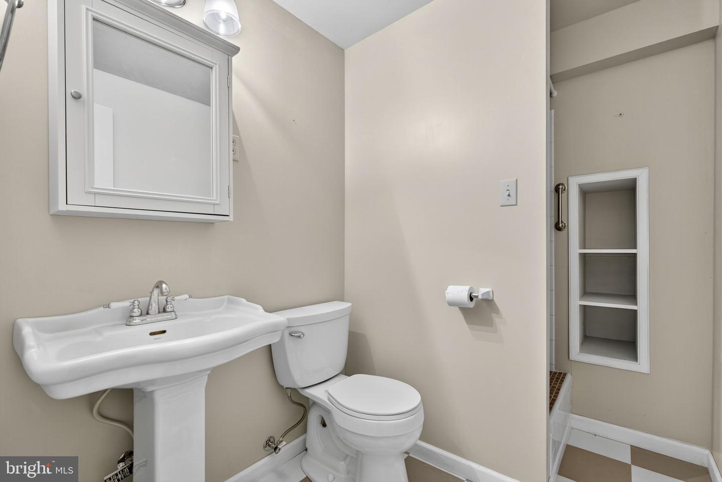 212 FAIRFIELD DR, WINCHESTER, Virginia 22602, 5 Bedrooms Bedrooms, ,3 BathroomsBathrooms,Residential,For sale,212 FAIRFIELD DR,VAFV2037710 MLS # VAFV2037710 212 FAIRFIELD DR, WINCHESTER, Virginia 22602, 5 Bedrooms Bedrooms, ,3 BathroomsBathrooms,Residential,For sale,212 FAIRFIELD DR,VAFV2037710 MLS # VAFV2037710