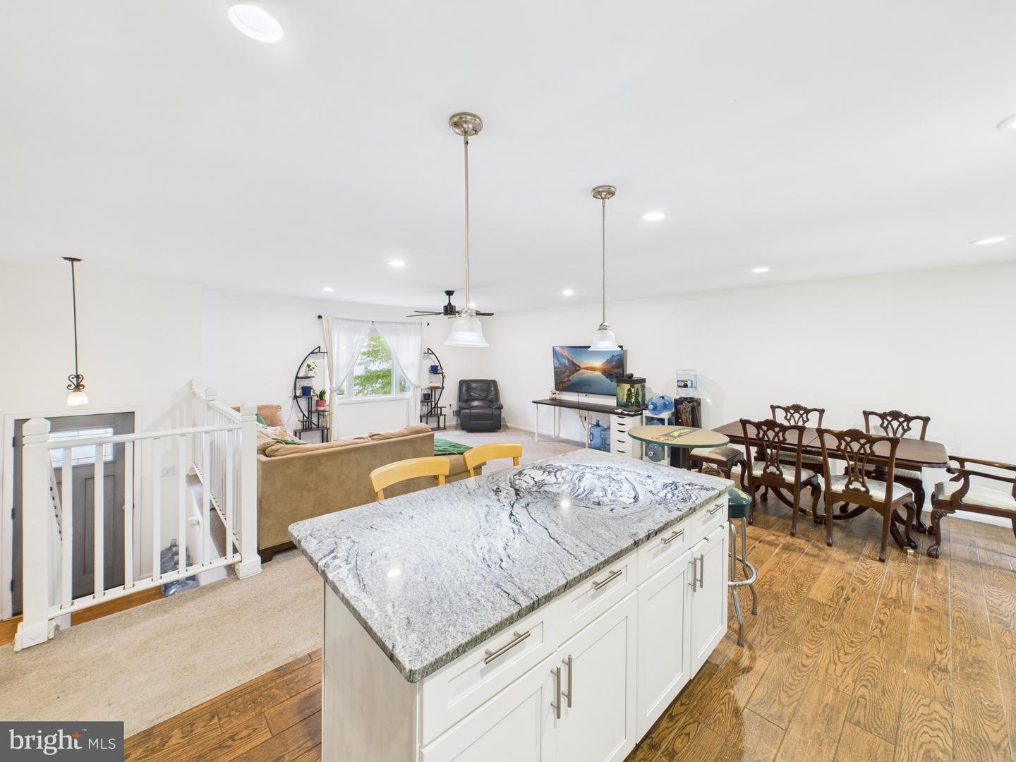 7316 MARIPOSA DR, MANASSAS, Virginia 20112, 5 Bedrooms Bedrooms, ,3 BathroomsBathrooms,Residential,For sale,7316 MARIPOSA DR,VAPW2106816 MLS # VAPW2106816