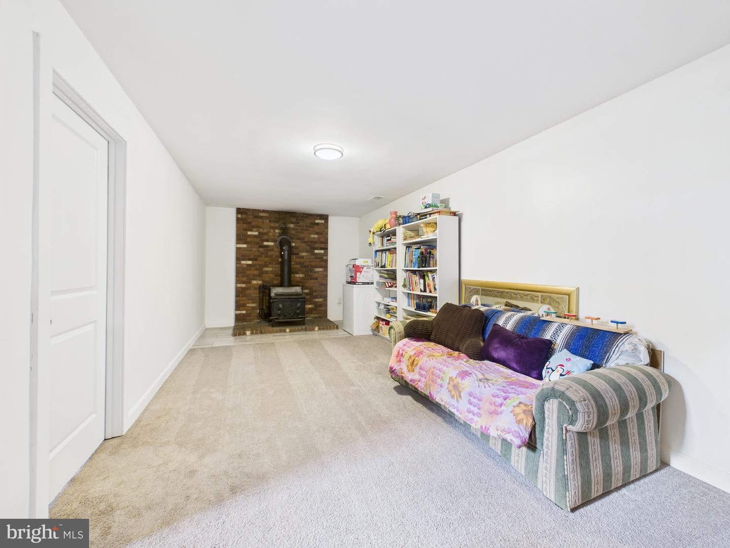 7316 MARIPOSA DR, MANASSAS, Virginia 20112, 5 Bedrooms Bedrooms, ,3 BathroomsBathrooms,Residential,For sale,7316 MARIPOSA DR,VAPW2106816 MLS # VAPW2106816