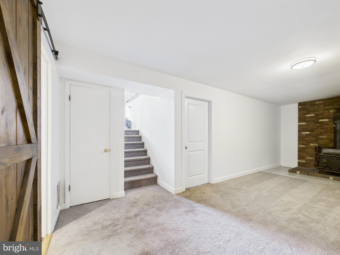 7316 MARIPOSA DR, MANASSAS, Virginia 20112, 5 Bedrooms Bedrooms, ,3 BathroomsBathrooms,Residential,For sale,7316 MARIPOSA DR,VAPW2106816 MLS # VAPW2106816