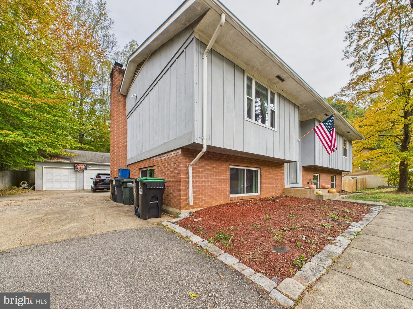 7316 MARIPOSA DR, MANASSAS, Virginia 20112, 5 Bedrooms Bedrooms, ,3 BathroomsBathrooms,Residential,For sale,7316 MARIPOSA DR,VAPW2106816 MLS # VAPW2106816