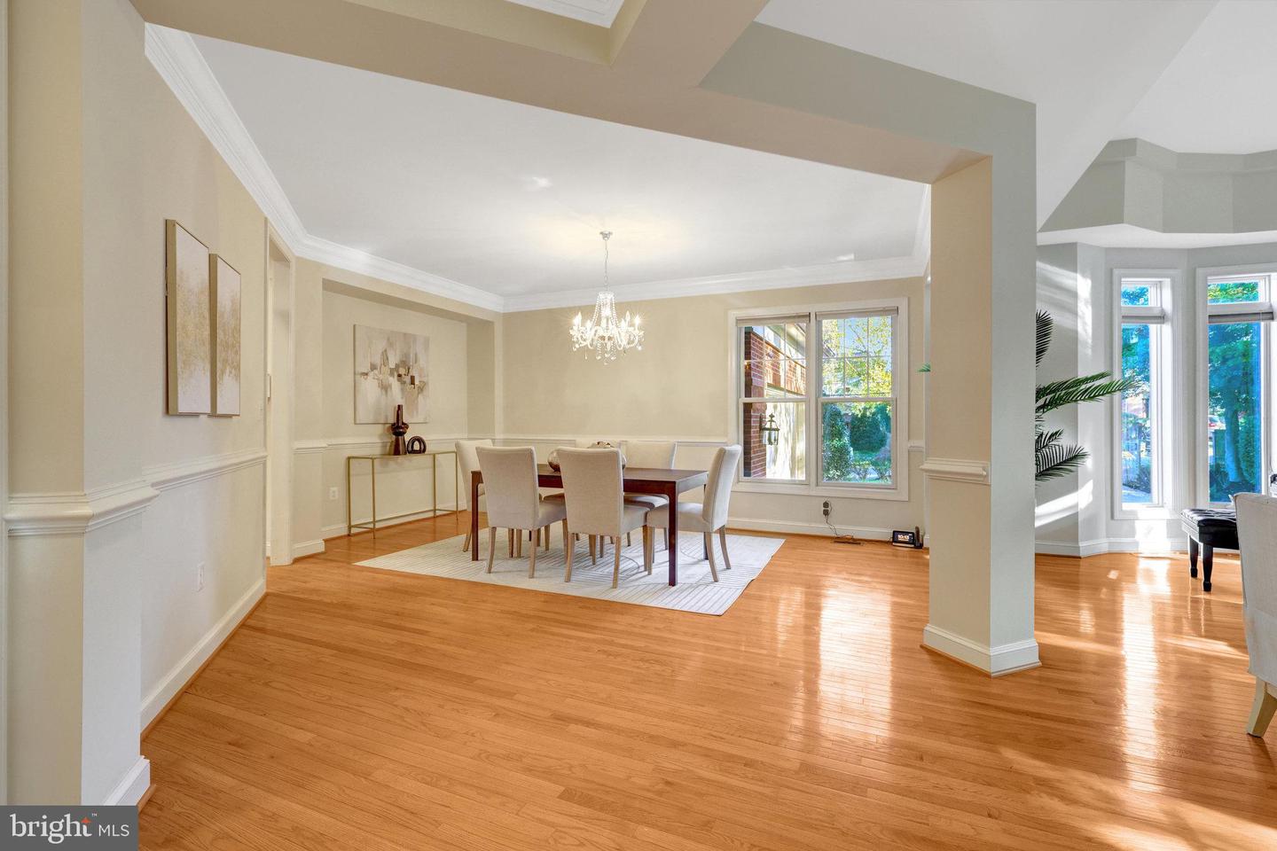 6941 PINE CREST AVE, MCLEAN, Virginia 22101, 5 Bedrooms Bedrooms, ,4 BathroomsBathrooms,Residential,For sale,6941 PINE CREST AVE,VAFX2276558 MLS # VAFX2276558