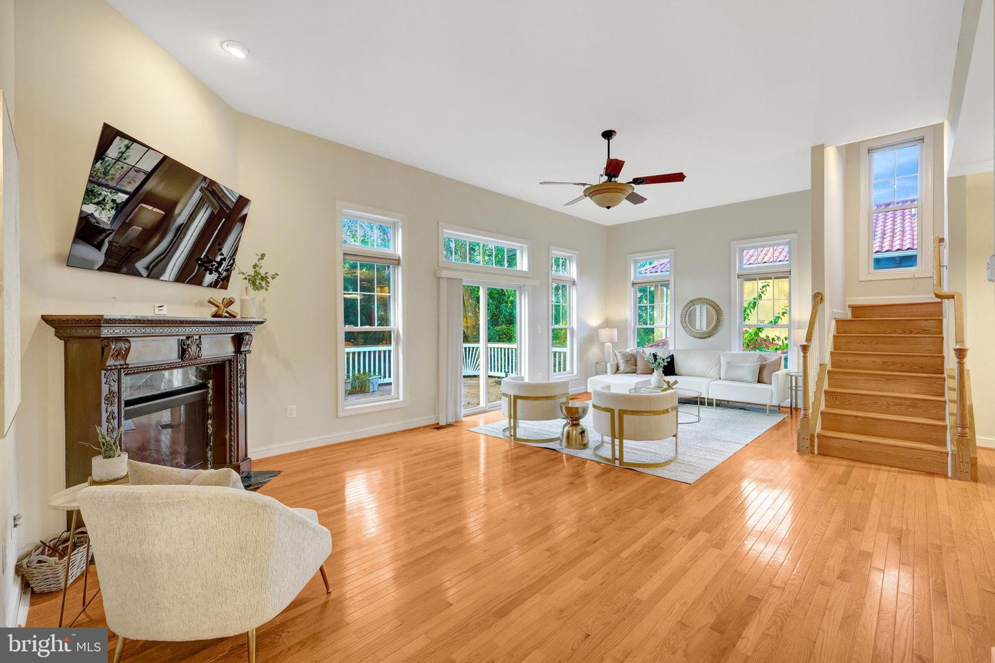 6941 PINE CREST AVE, MCLEAN, Virginia 22101, 5 Bedrooms Bedrooms, ,4 BathroomsBathrooms,Residential,For sale,6941 PINE CREST AVE,VAFX2276558 MLS # VAFX2276558