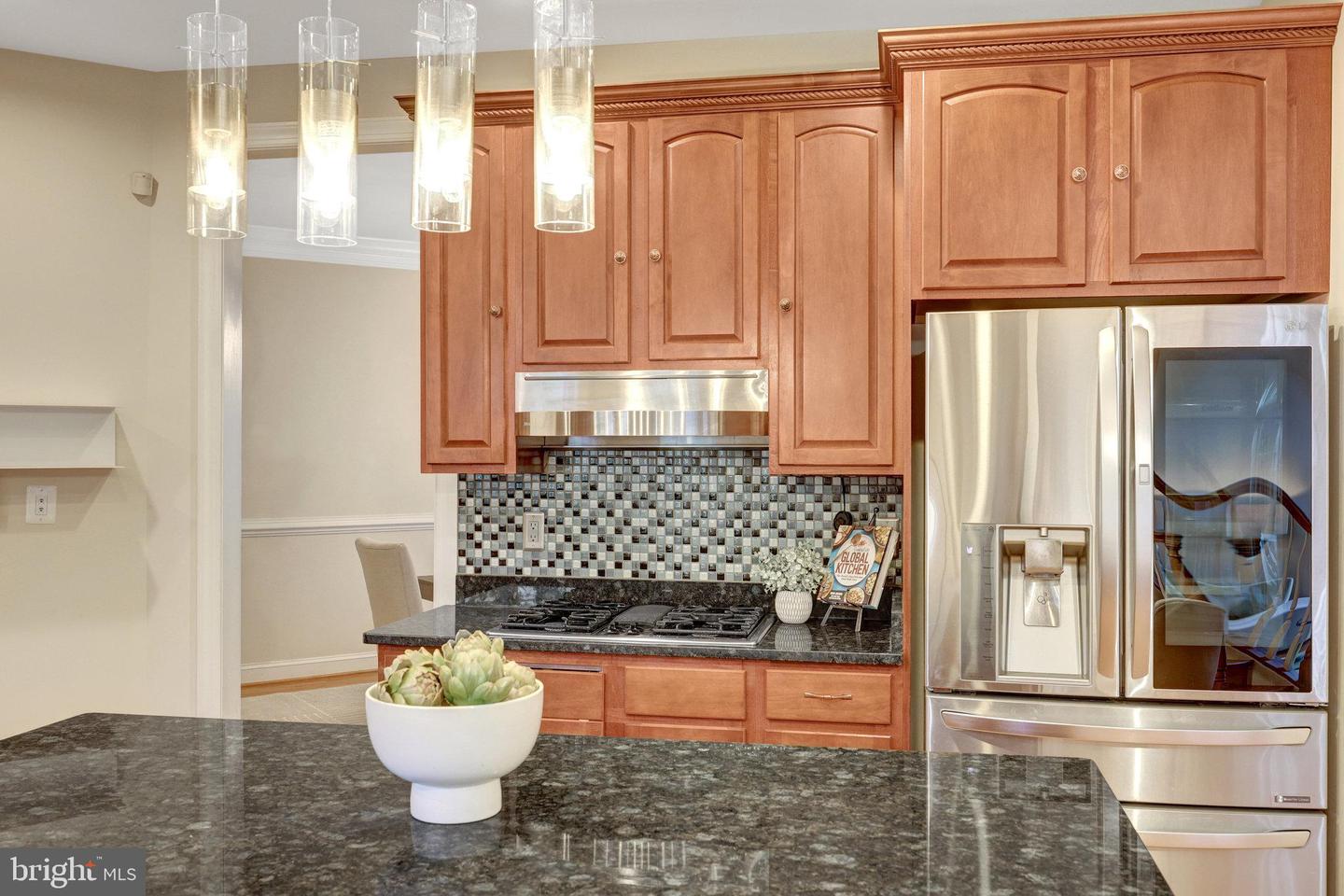 6941 PINE CREST AVE, MCLEAN, Virginia 22101, 5 Bedrooms Bedrooms, ,4 BathroomsBathrooms,Residential,For sale,6941 PINE CREST AVE,VAFX2276558 MLS # VAFX2276558