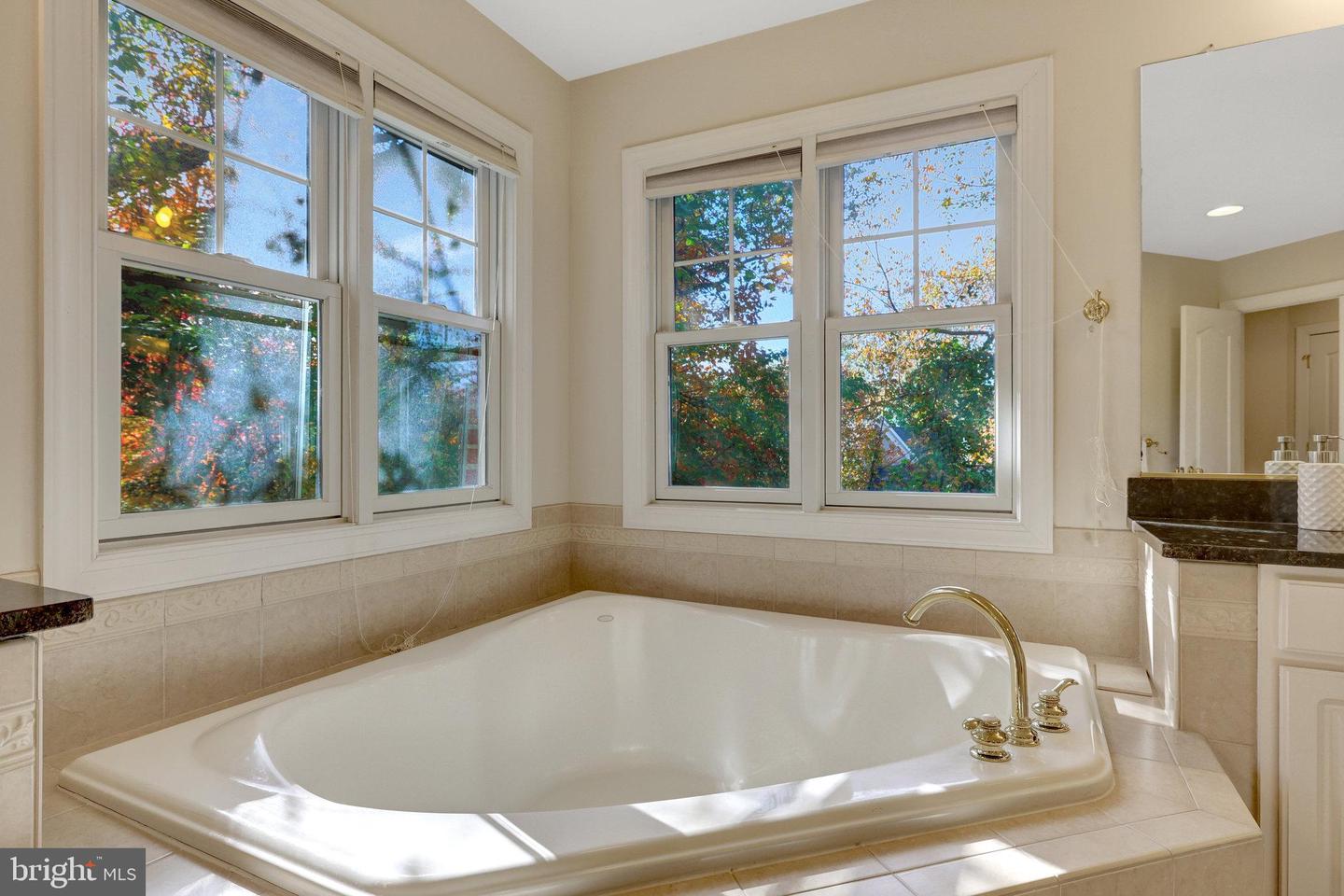 6941 PINE CREST AVE, MCLEAN, Virginia 22101, 5 Bedrooms Bedrooms, ,4 BathroomsBathrooms,Residential,For sale,6941 PINE CREST AVE,VAFX2276558 MLS # VAFX2276558