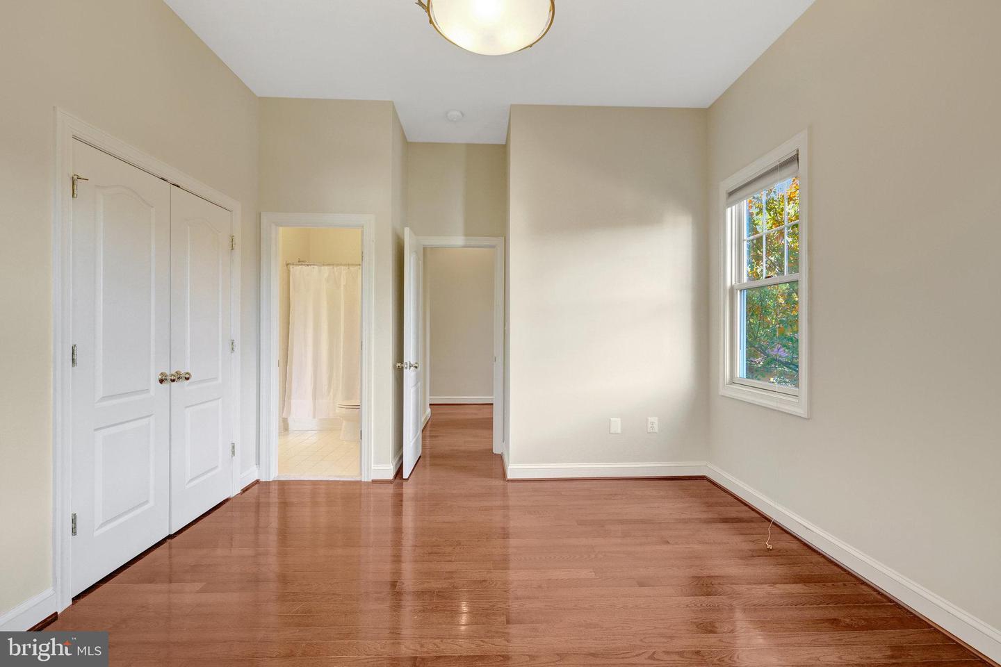 6941 PINE CREST AVE, MCLEAN, Virginia 22101, 5 Bedrooms Bedrooms, ,4 BathroomsBathrooms,Residential,For sale,6941 PINE CREST AVE,VAFX2276558 MLS # VAFX2276558