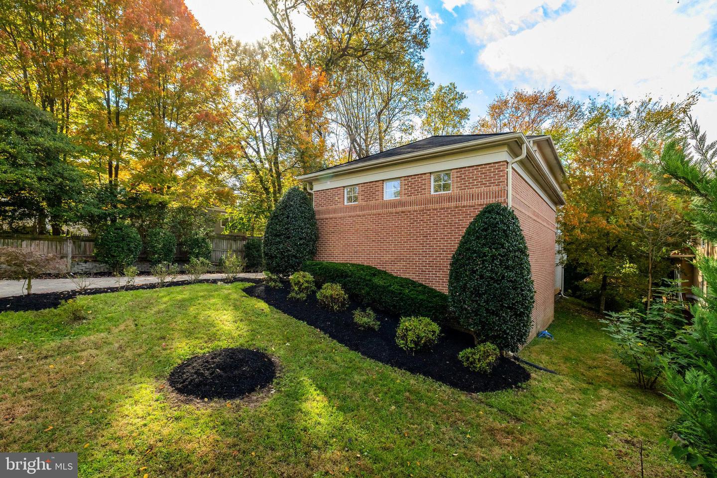 6941 PINE CREST AVE, MCLEAN, Virginia 22101, 5 Bedrooms Bedrooms, ,4 BathroomsBathrooms,Residential,For sale,6941 PINE CREST AVE,VAFX2276558 MLS # VAFX2276558